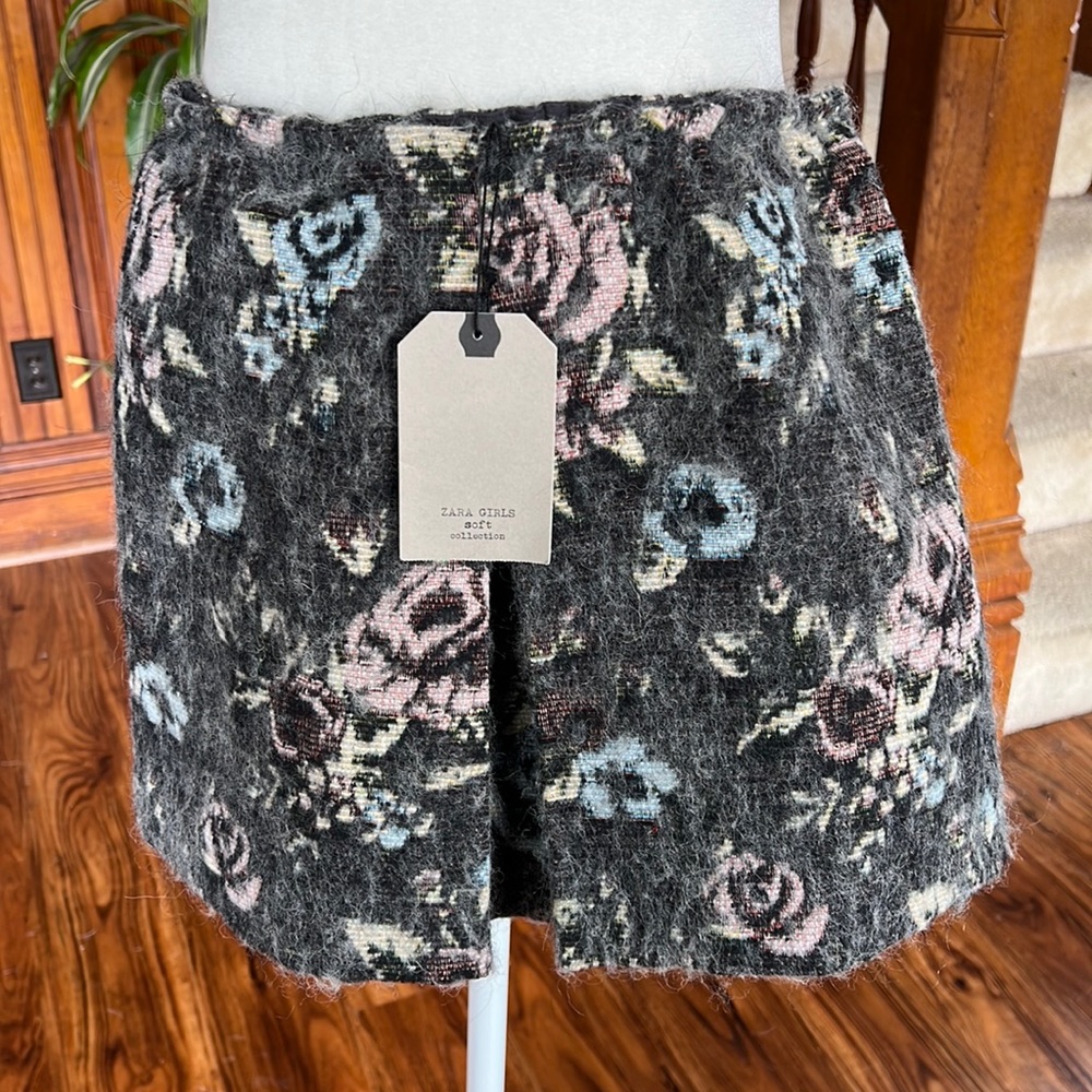Zara Girls Wool Blend Floral Skirt size 9-10 years Read Measurements